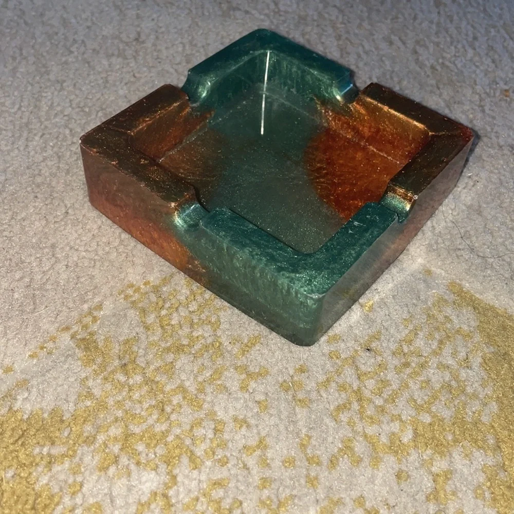 ashtray - Picture 2 of 2